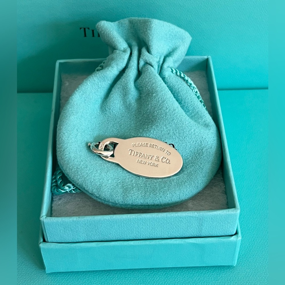 🌸🌸 Authentic Tiffany & Co. Return to Tiffany Charm